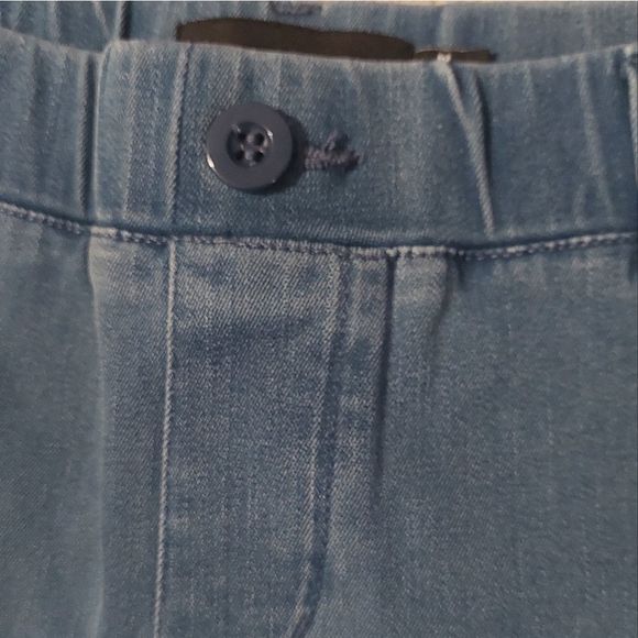 BETABRAND Light Wash Denim Jeggings - Picture 8 of 10